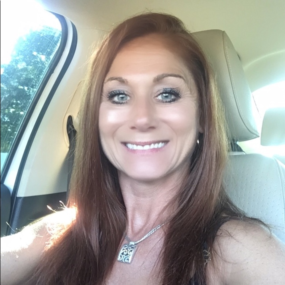 Meet your Posher, Denise